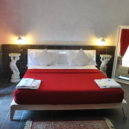 Covo Degli Angioini Νάπολη