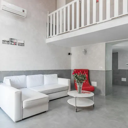 Covo Degli Angioini Νάπολη