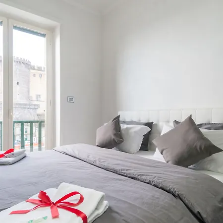 Covo Degli Angioini Napoli